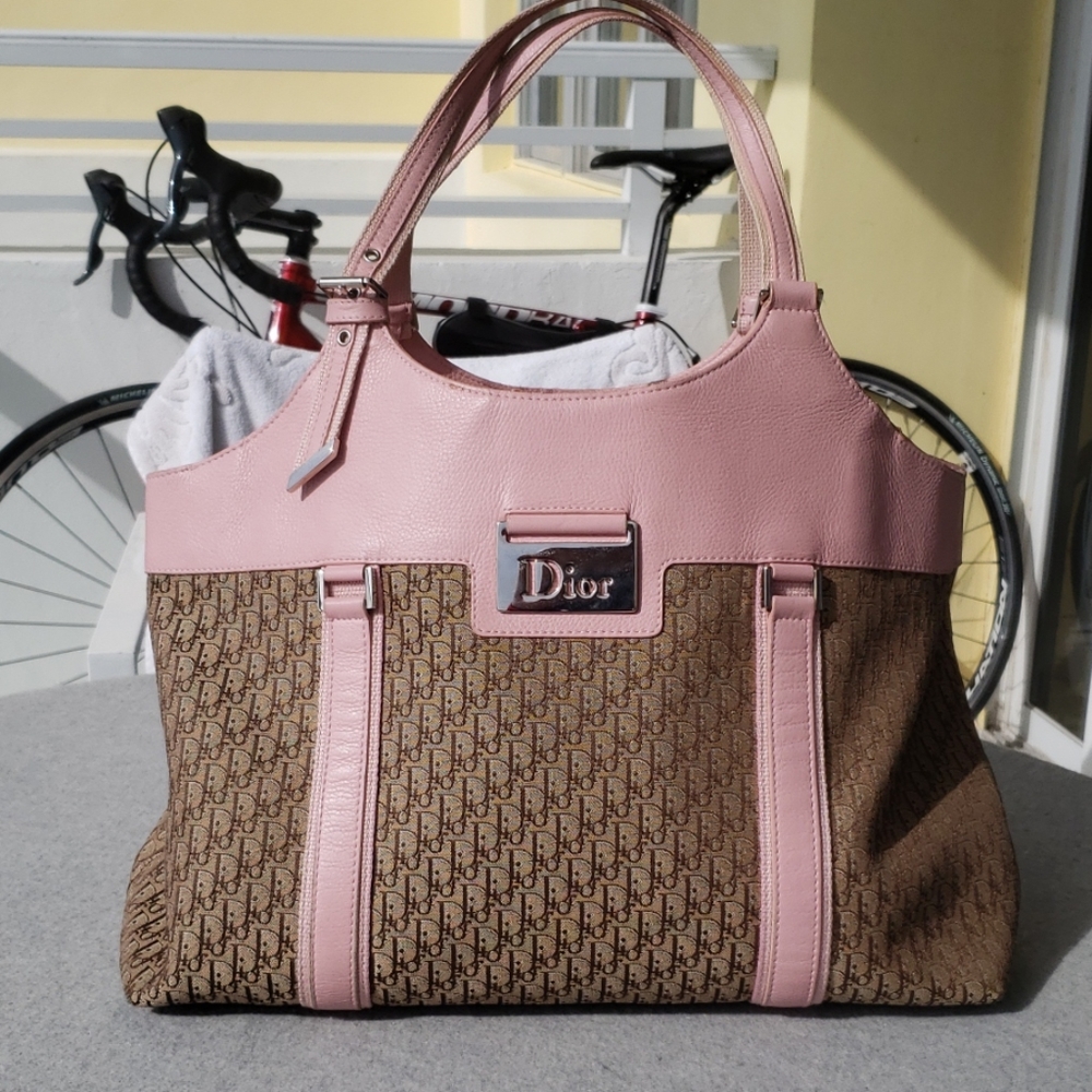 ๐DIOR๐ Diorissima leather&canvas monogram bag - Picture 1 of 8